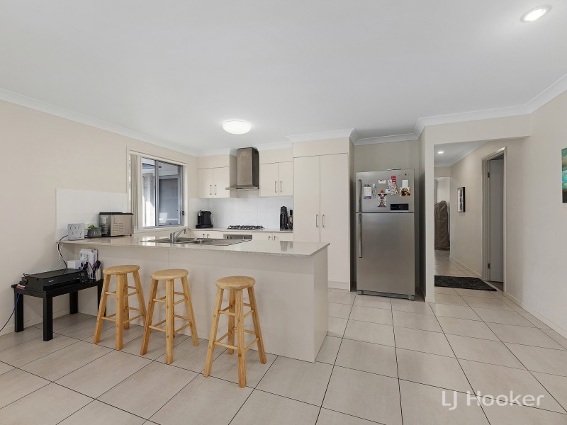 7 Cardena Drive, Augustine Heights QLD 4300