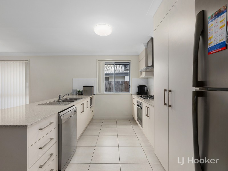 7 Cardena Drive, Augustine Heights QLD 4300