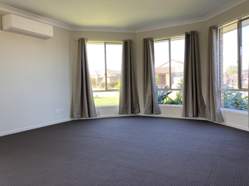 22 Bray Street, Lowood QLD 4311