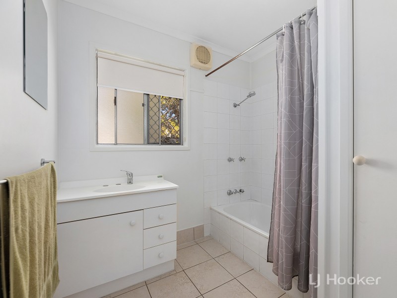 7 Queen Street, Blackstone QLD 4304