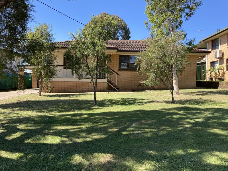 40 Rumsey Drive, Raceview QLD 4305