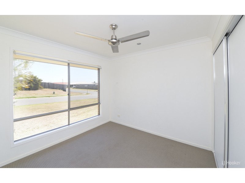 37 Peregrine Dr, Lowood QLD 4311