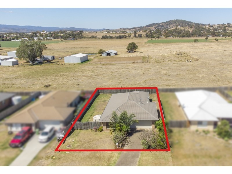 37 Peregrine Dr, Lowood QLD 4311