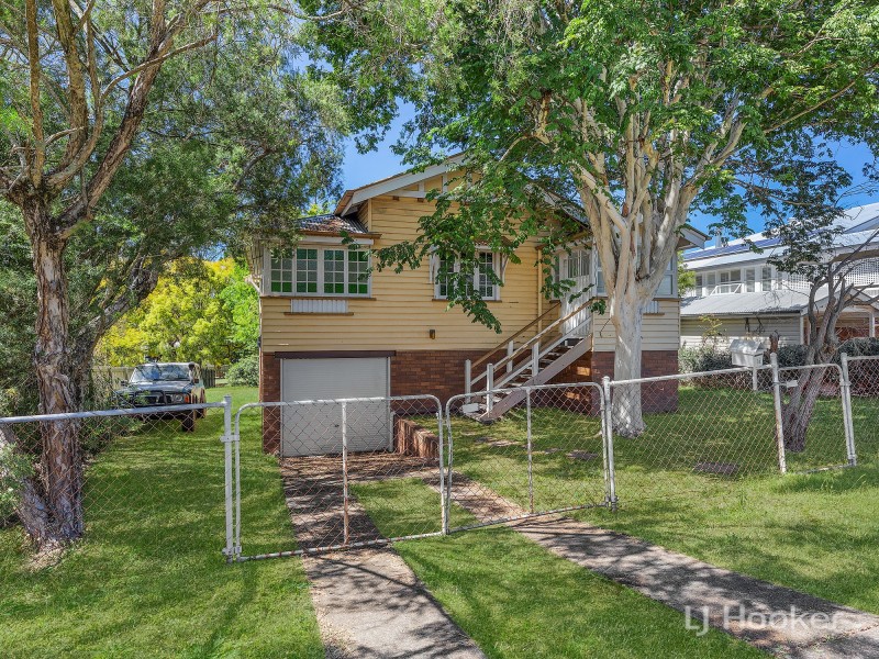 16 Montauban Street, Newtown QLD 4305