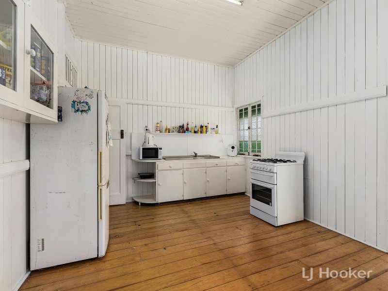 16 Montauban Street, Newtown QLD 4305