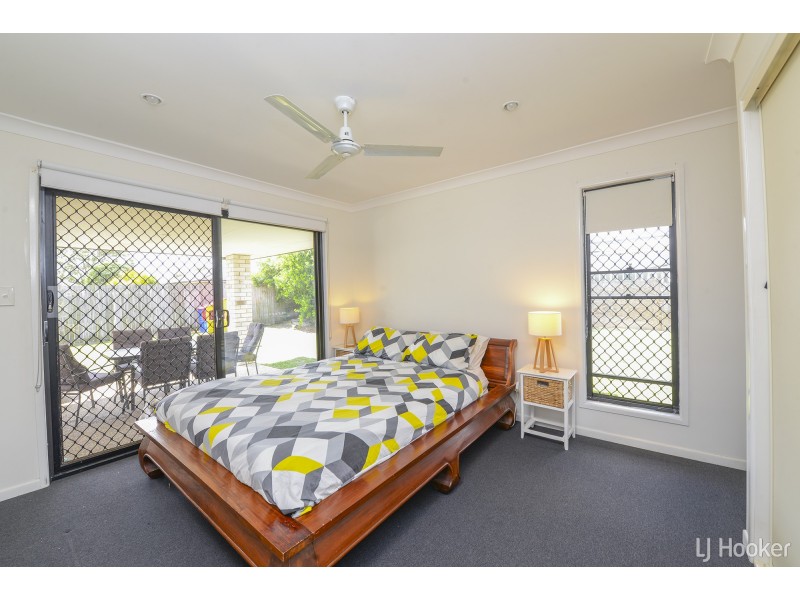16 Wattle Crescent, Raceview QLD 4305