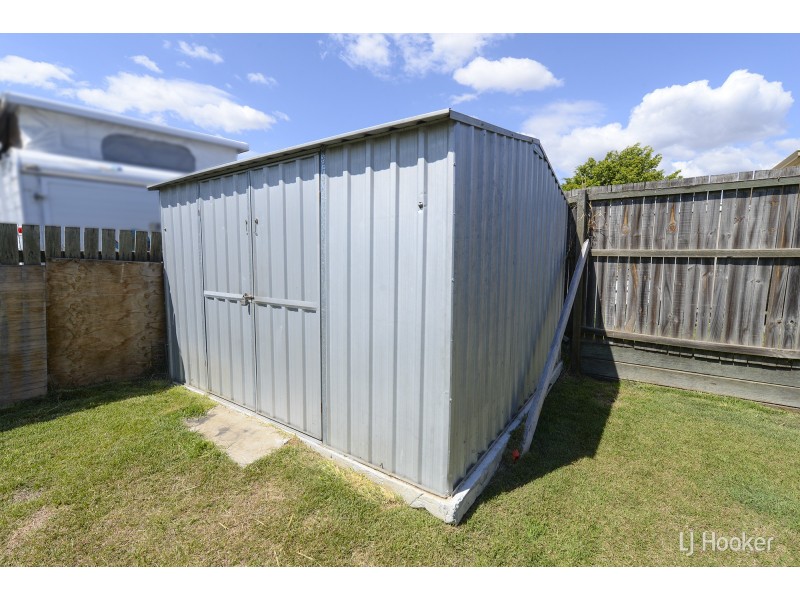 16 Wattle Crescent, Raceview QLD 4305