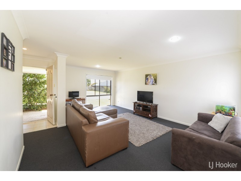 16 Wattle Crescent, Raceview QLD 4305