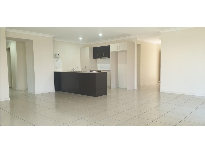 69 Vivian Hancock, North Booval QLD 4304