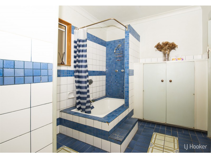 23 Alfred Street, Grandchester QLD 4340