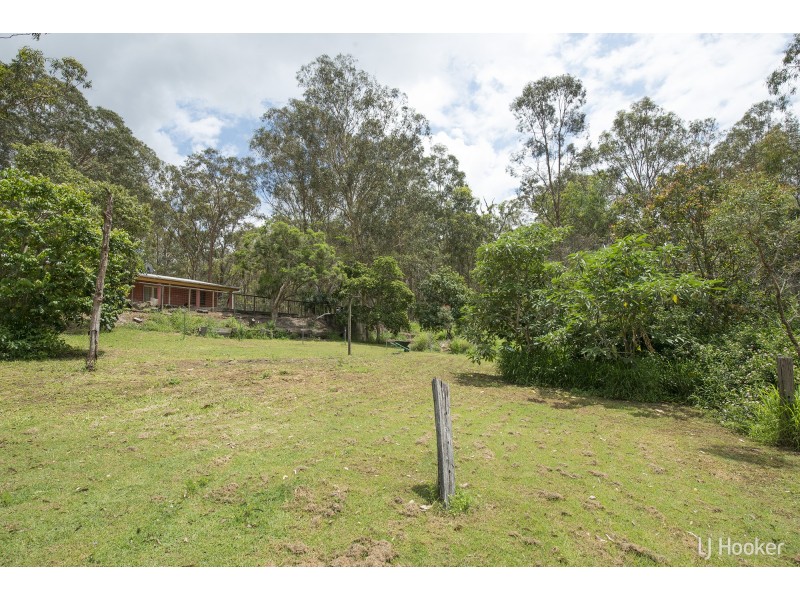 23 Alfred Street, Grandchester QLD 4340