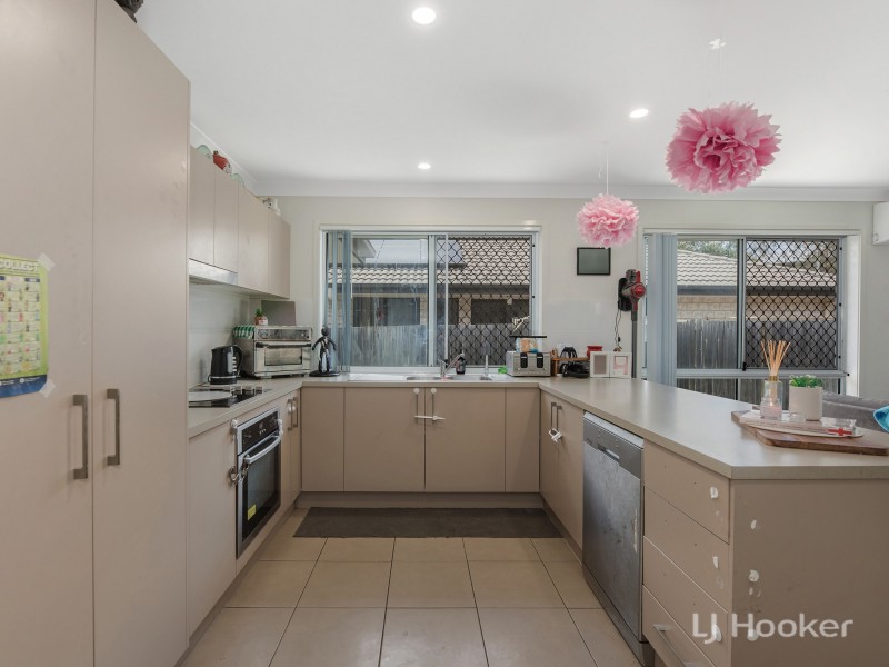 43 Piping Court, Raceview QLD 4305