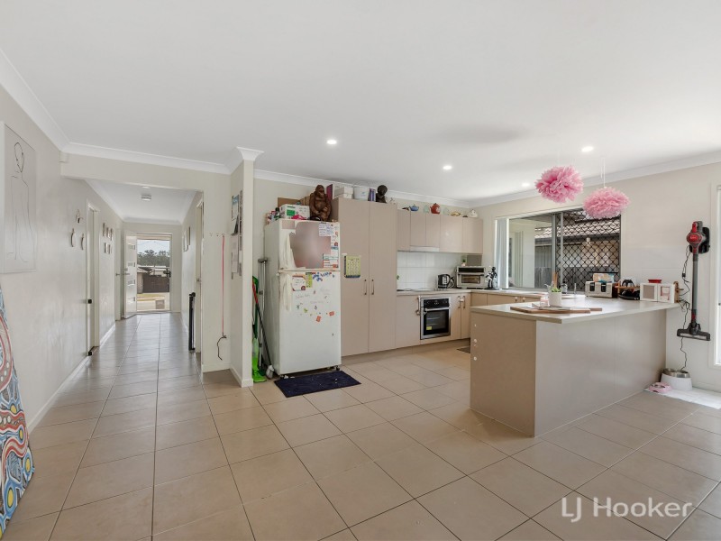 43 Piping Court, Raceview QLD 4305