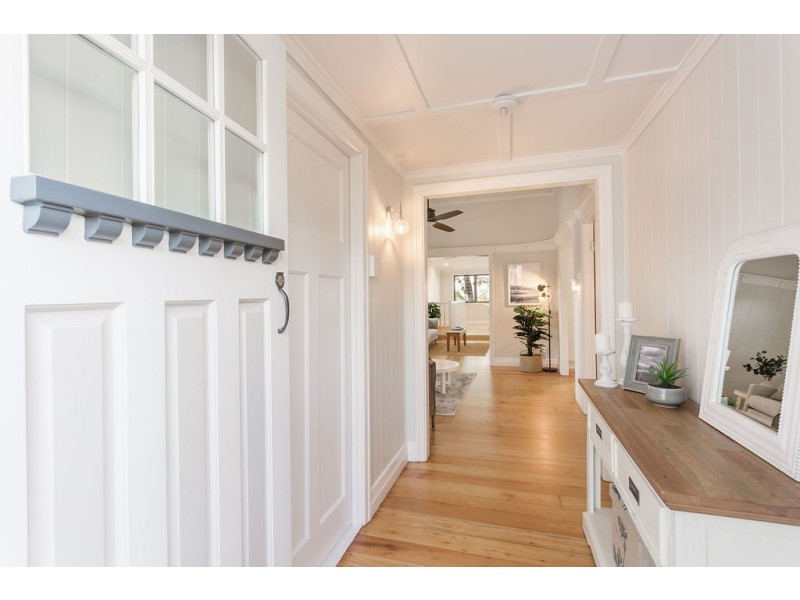 4 Marvin Street, Eastern Heights QLD 4305