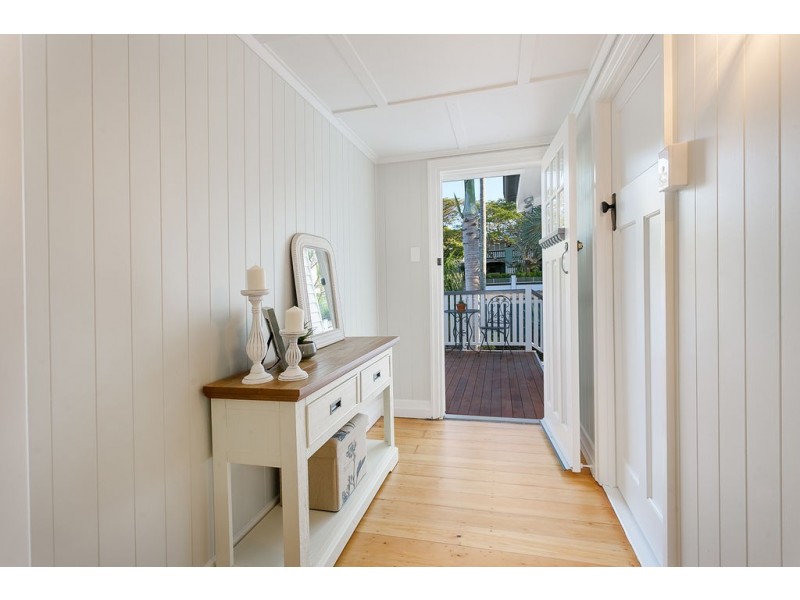 4 Marvin Street, Eastern Heights QLD 4305