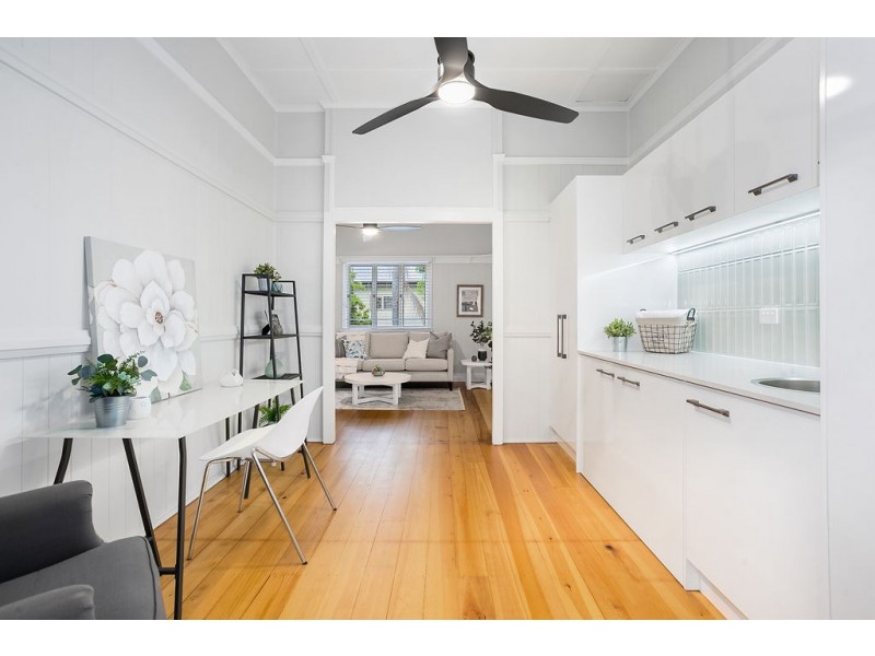 4 Marvin Street, Eastern Heights QLD 4305