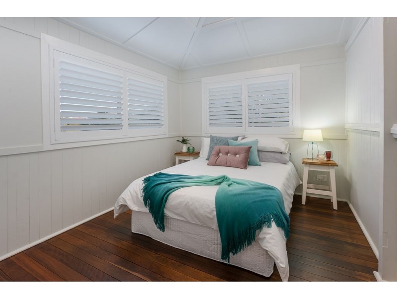 4 Marvin Street, Eastern Heights QLD 4305