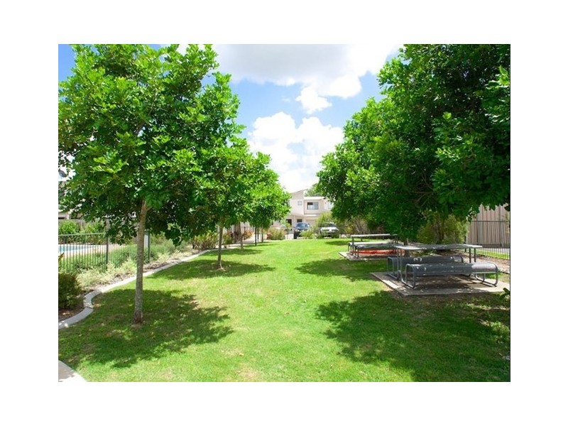 32/40-56 Gledson Street, North Booval QLD 4304