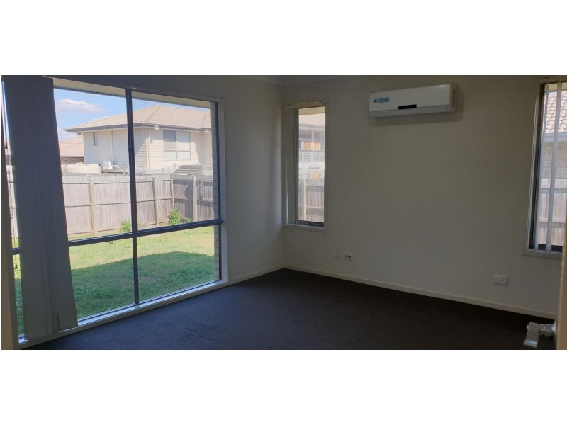 49 Oxford Street, North Booval QLD 4304