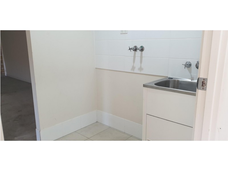 49 Oxford Street, North Booval QLD 4304