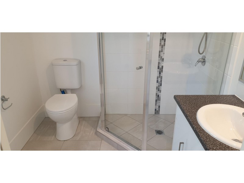 2/32 Dixon Street, Wulkuraka QLD 4305