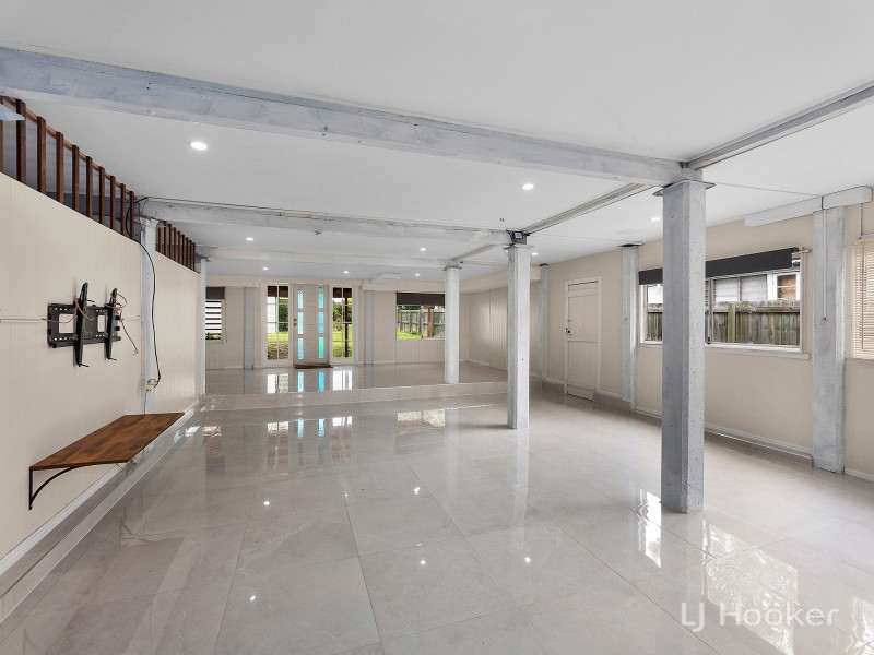 4 Williams Street East, Woodend QLD 4305