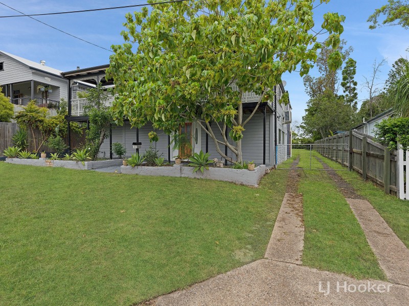 4 Williams Street East, Woodend QLD 4305