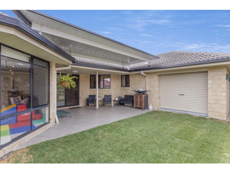 111 Lakeside Avenue, Springfield Lakes QLD 4300