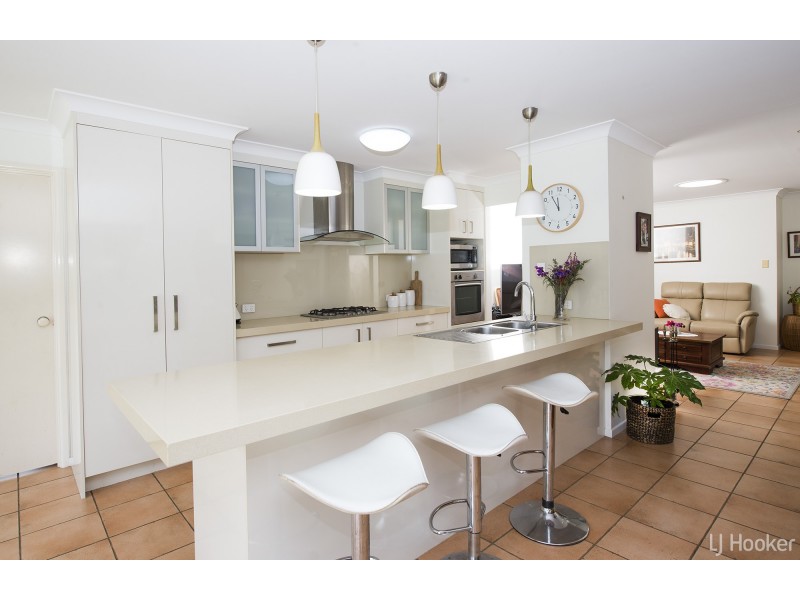 26 Wisteria Street, Walloon QLD 4306