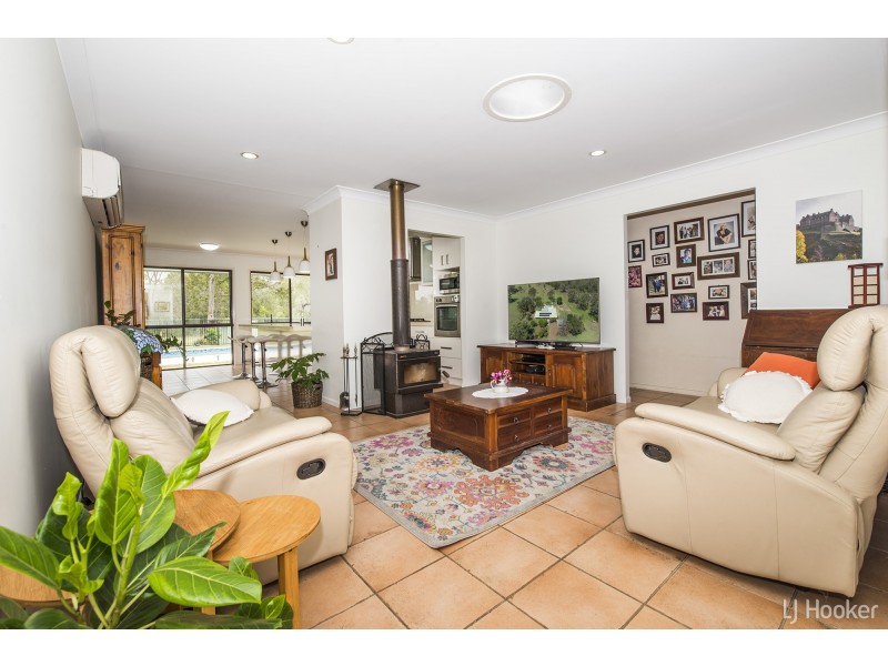 26 Wisteria Street, Walloon QLD 4306