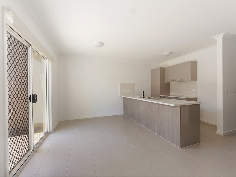 115 Napier Circuit, Silkstone QLD 4304