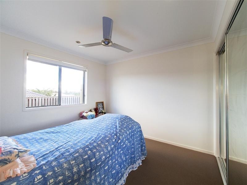 5 WILLOWOOD PLACE, Fernvale QLD 4306