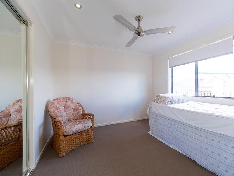 5 WILLOWOOD PLACE, Fernvale QLD 4306