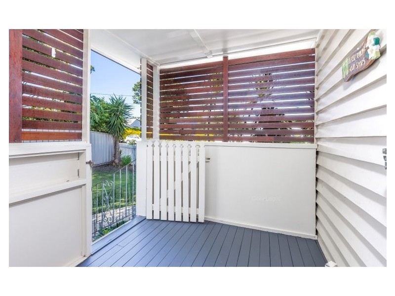 58 Queen Street, Blackstone QLD 4304