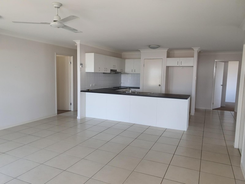 2 Claydon Place, Rosewood QLD 4340