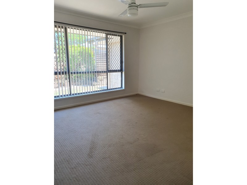 2 Claydon Place, Rosewood QLD 4340