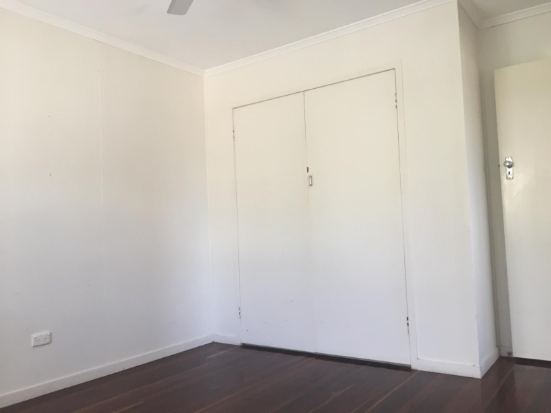 17 Flinders Drive, Leichhardt QLD 4305