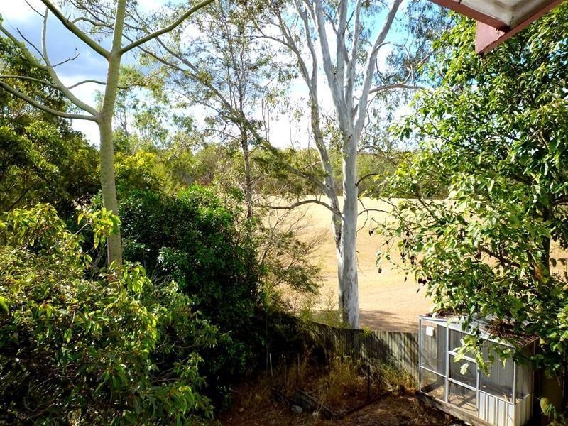 17 Flinders Drive, Leichhardt QLD 4305