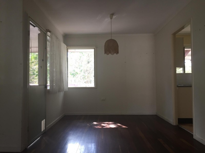 17 Flinders Drive, Leichhardt QLD 4305