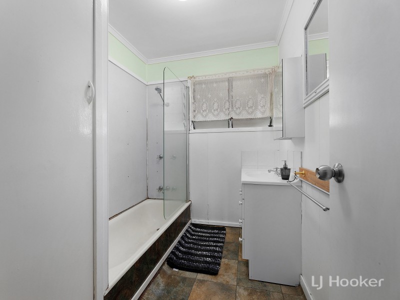 7 Elaine Street, North Booval QLD 4304