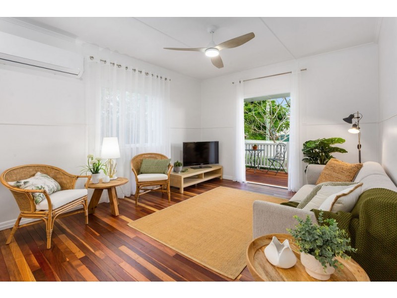 31 Dell Street, Eastern Heights QLD 4305