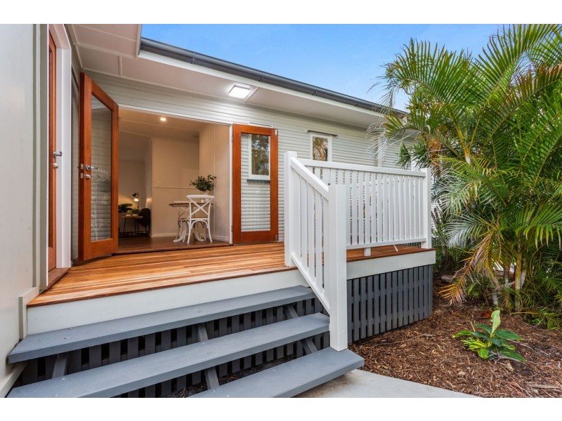 31 Dell Street, Eastern Heights QLD 4305