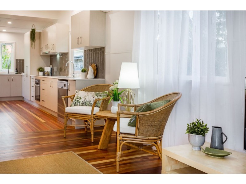 31 Dell Street, Eastern Heights QLD 4305