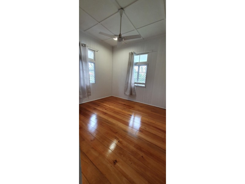 15 Bridson Avenue, East Ipswich QLD 4305