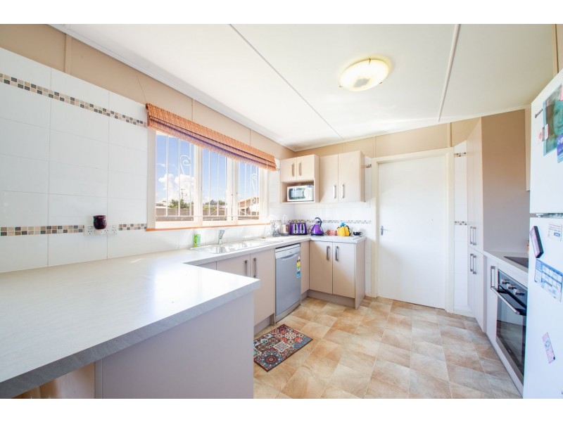 166 Whitehill Road, Raceview QLD 4305