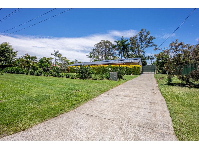 4 Sellars Street, Karana Downs QLD 4306