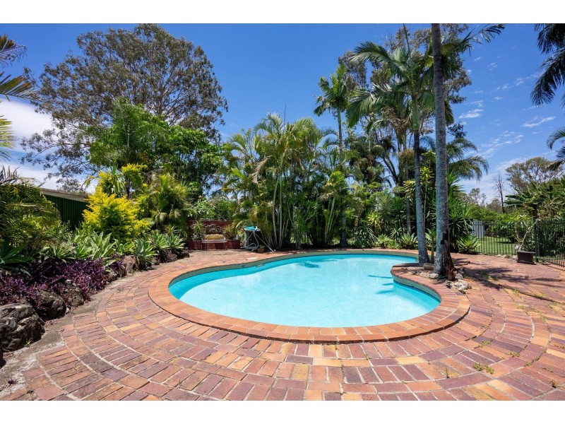 4 Sellars Street, Karana Downs QLD 4306