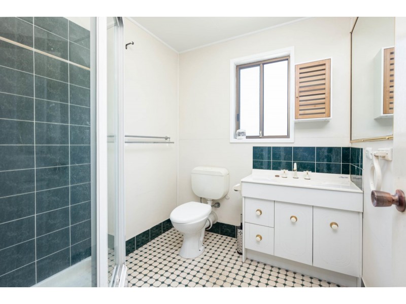 4 Sellars Street, Karana Downs QLD 4306