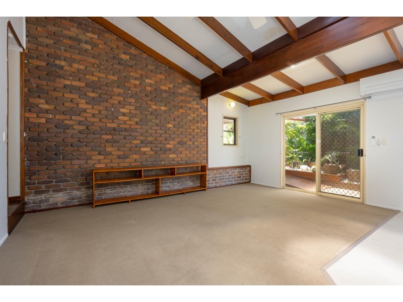 4 Sellars Street, Karana Downs QLD 4306