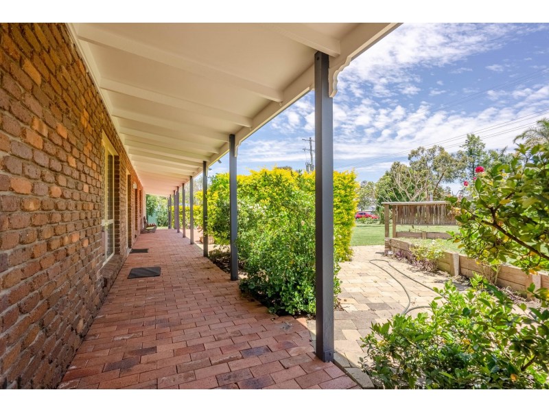 4 Sellars Street, Karana Downs QLD 4306